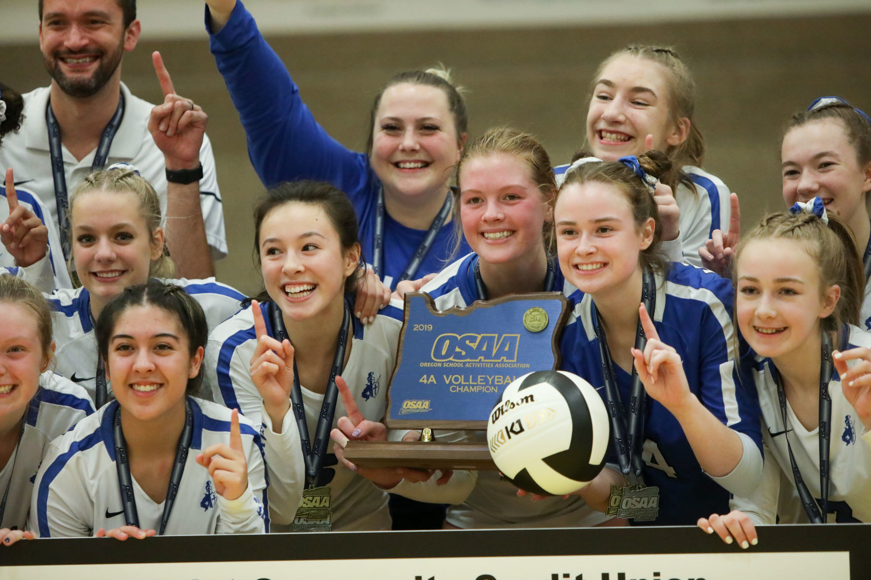 Sweet Home vs. Valley Catholic Volleyball Championship